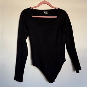 Sweeheart Ribbed Long Sleeve Bodysuit